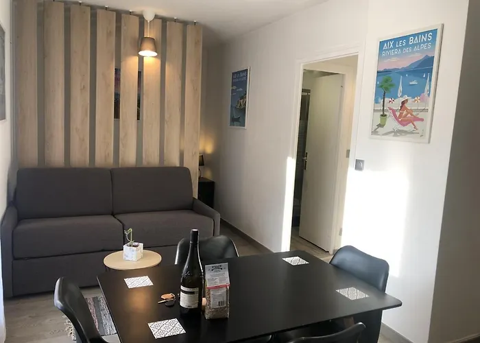 25 M2 L'aix'quise, Hyper Centre-ville, Balcon